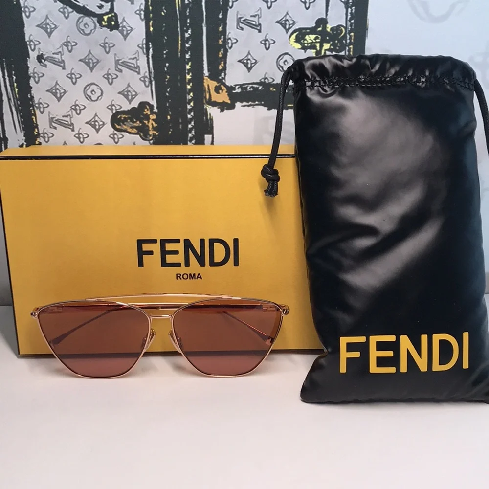 New Authentic Fendi Women's Pink Sunglasses FF0438/S DDB/4S